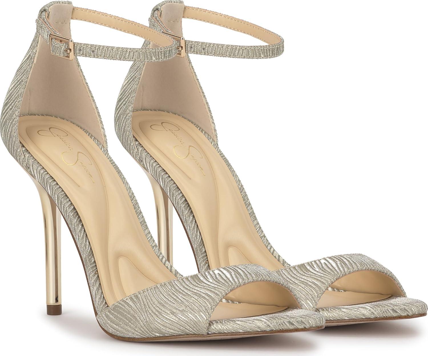 imageJessica Simpson Womens NeliraLight Gold