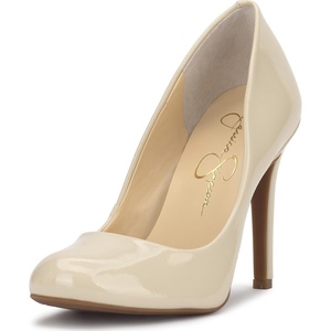 Jessica Simpson Women’s Calie Classic Pump(Soft Ivory Crinkle Patent)