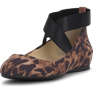 Jessica Simpson Women’s Mandayss Cross Strap Ballet Flat(Natural Dolly Leopard)
