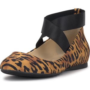 Jessica Simpson Women’s Mandayss Cross Strap Ballet Flat(Natural Tiger Print)
